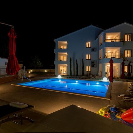 Villa Anja 2Nd Floor Peroj Exteriér fotografie