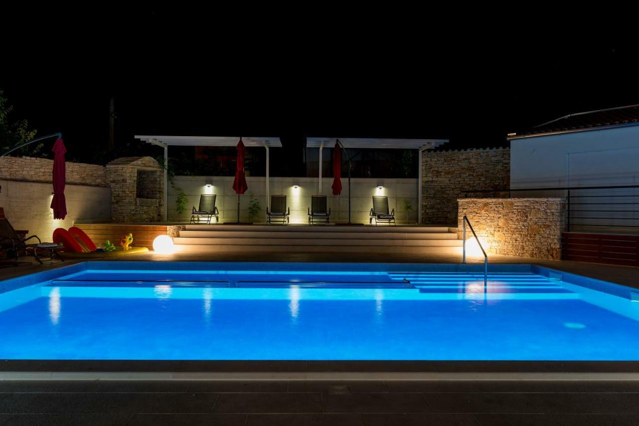 Villa Anja 2Nd Floor Peroj Exteriér fotografie