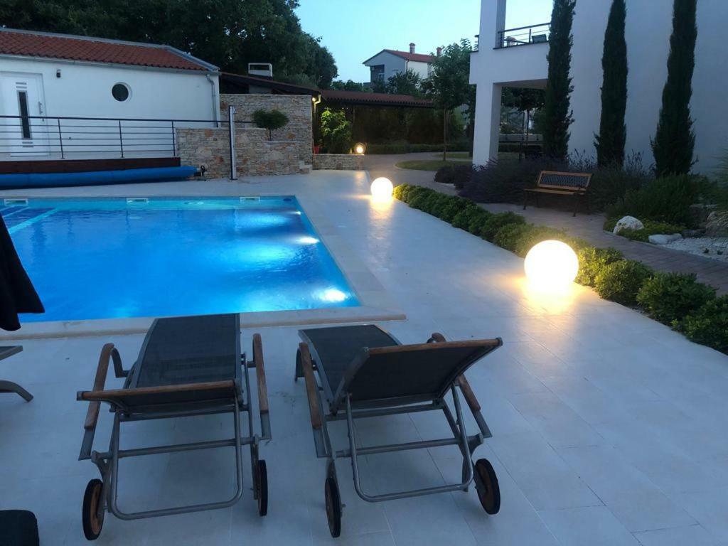 Villa Anja 2Nd Floor Peroj Exteriér fotografie